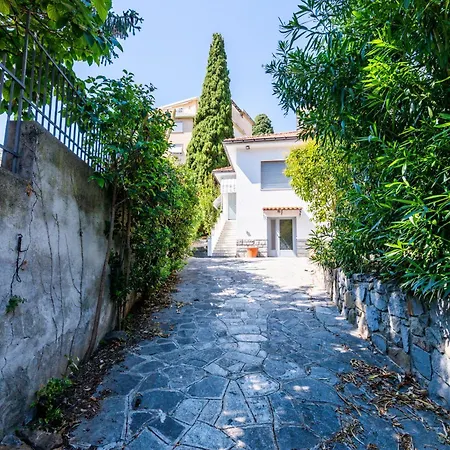 Villa Center San Remo