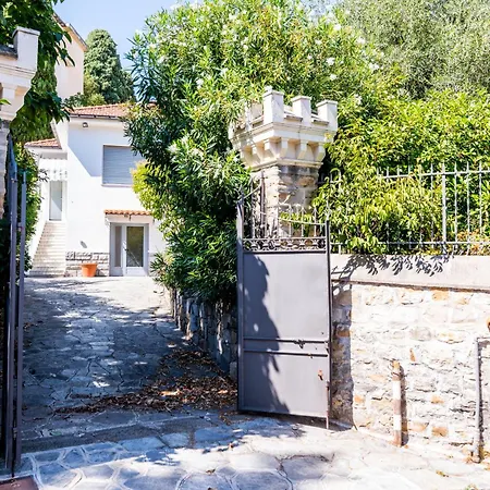 Center Villa