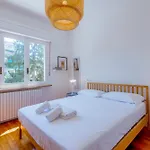 Villa Center